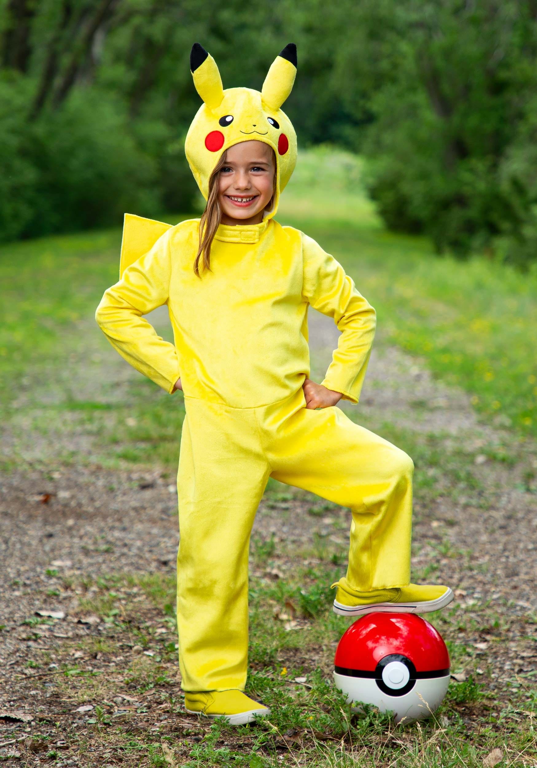 Pokémon: Pikachu Classic Costume for Adults