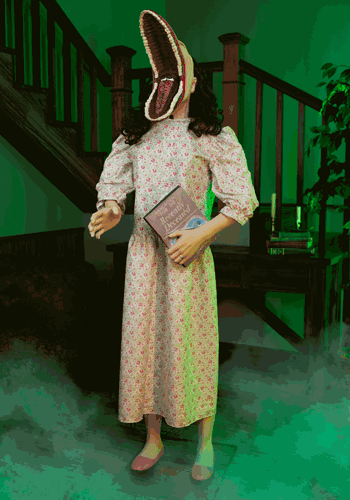 Animatronic Beetlejuice Barbara Decoration