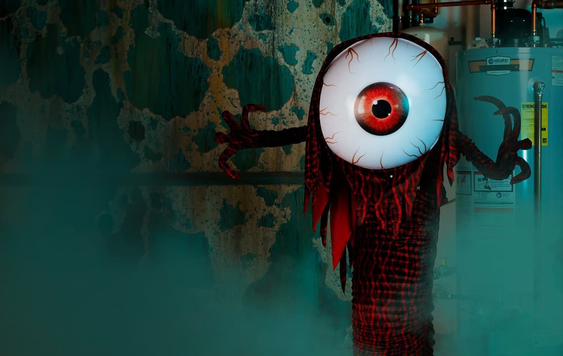 animatronic Halloween decorations